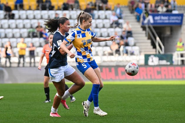 Soccer I Women I 2026–2027 Season I 2. Bundesliga I Matchday 8 I FC Carl Zeiss Jena vs. SC Sand I October 4, 2026 Tackle: Melissa Ugochukwu 7 (SC Sand) vs. Emily Hähnel 5, FC Carl Zeiss Jena, Ernst Abbe Sportfeld, ad hoc Arena, Thuringia, Germany Copyright: xLobeca InesxHähnelx