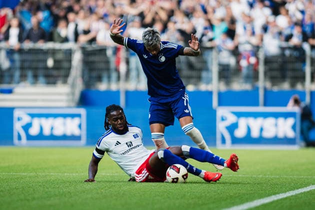 Friendly Match: Hamburger SV vs. FC Copenhagen, October 4, 2026; Jordan Torunarigha (Hamburger SV), 23, vs. Maher Carrizo (FC Copenhagen), 7; Soccer; Friendly Match: Hamburger SV vs. FC Copenhagen on October 4, 2026, at Volksparkstadion, Hamburg DFL REGULATIONS PROHIBIT ANY USE OF PHOTOGRAPHS AS IMAGE SEQUENCES AND OR QUASI-VIDEO Copyright: xBEAUTIFULxSPORTS Tonhäuserx