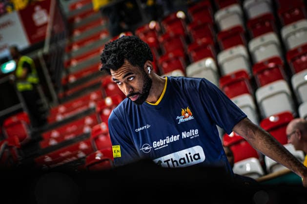 easyCredit BBL Phoenix Hagen vs. SKYLINERS Frankfurt, Hagen, October 4, 2026, Ischelandhalle Hagen Tyler Polley 12, Phoenix Hagen, SF during warm-ups easyCredit BBL Phoenix Hagen vs. SKYLINERS Frankfurt, Hagen, October 4, 2026, Ischelandhalle Hagen Copyright: xBEAUTIFULxSPORTS Piepenstockx
