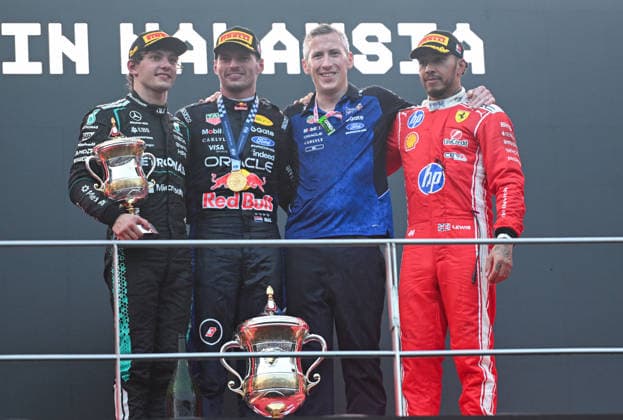 October 4, 2026, Sepang, Selangor, Malaysia: Oracle Red Bull Racing driver Max Verstappen (3), Mercedes-AMG PETRONAS F1 Team driver Kimi Antonelli (12), Scuderia Ferrari HP driver Lewis Hamilton (44) pose for a photograph after the Formula 1 Gulf Air Bahrain Grand Prix in Malaysia at the PETRONAS Sepang International Circuit, in Sepang, Selangor, Malaysia. Sepang Malaysia - ZUMAk197 20261004_zsp_k197_029 Copyright: xRanjithxKumarx