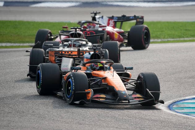 2026 Formula 1 Gulf Air Bahrain Grand Prix, October 4, 2026, Sepang International Circuit, Kuala Lumpur, 2026 Formula 1 Gulf Air Bahrain Grand Prix, Oscar Piastri (AUS), McLaren Mastercard F1 Team, Nico Hülkenberg (DEU), Audi Revolut F1 Team, Charles Leclerc (MCO), Scuderia Ferrari HP, Kuala Lumpur, Sepang International Circuit, Malaysia Copyright: xNordphotox xBraticx