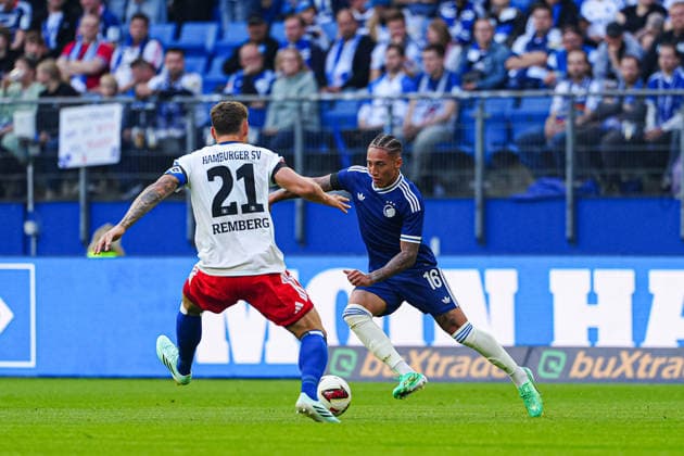Nicolai Remberg, Hamburger SV, 21; Kenay Myrie, FC Copenhagen, 18 (GER); Hamburger SV vs. FC Copenhagen, soccer, friendly match, 2026–2027 season, October 4, 2026 GER, Hamburger SV vs. FC Copenhagen, soccer, friendly match, 2026–2027 season, October 4, 2026 Hamburg Copyright: xEibner-Pressefoto MarcelxvonxFehrnx EP_MFN