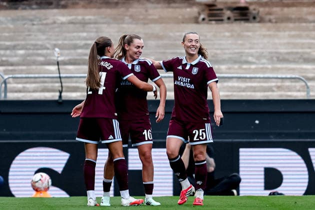 Aston Villa Women v Crystal Palace Women, Women s Super League GOAL scores 1-0 Aston Villa Women defender Noelle Maritz (16) scores and celebrates during the Women s Super League match between Aston Villa Women and Crystal Palace Women at Villa Park, Birmingham, UK on 4 October 2026. Birmingham Villa Park West Midlands UK Editorial use only , Copyright: xManjitxNarotrax PSI-24960-0049