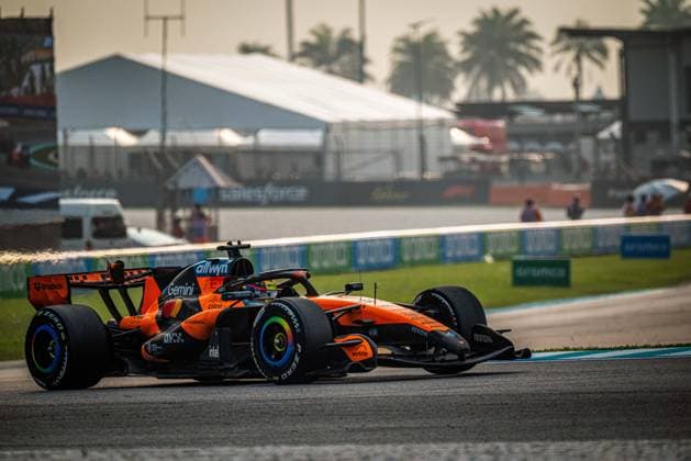 Oscar Piastri (AUS) - McLaren Mastercard F1 Team during the Race of Formula 1 Gulf Air Bahrain Grand Prix in Malaysia 2026 at Sepang International Circuit in Sepang, Malaysia. Round 16 of 23 of the 2026 FIA Formula One World Championship, WM, Weltmeisterschaft held October 2-4, 2026. The race was relocated from Bahrain to Malaysia and held at Sepang International Circuit. Formula 1 Gulf Air Bahrain Grand Prix in Malaysia 2026 - Round 16 of 23 - Sepang International Circuit, Sepang, Malaysia F1-2026-R04-BHR