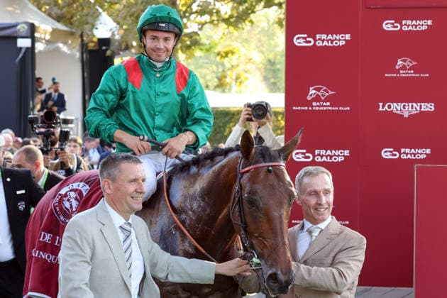 October 4, 2026, Longchamp, Paris, FRA Daryz with Mickael Barzalona aboard after winning the Qatar Prix de l Arc de Triomphe at the ParisLongchamp racecourse Horse, Jockey, Daryz, Barzalona, Victory 261004D550LONGCHAMP JPG