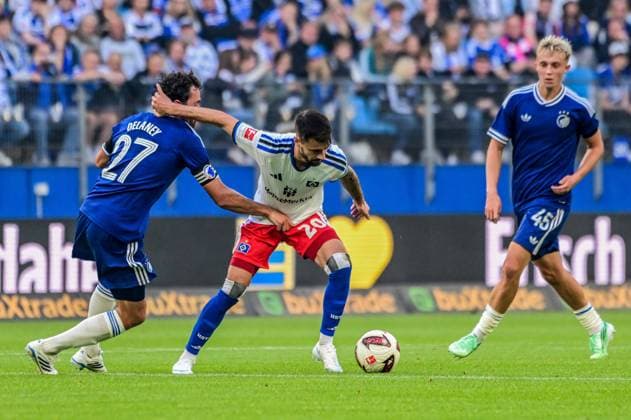 Vieira Fabio HSV 27 Thomas Delaney Copenhagen Germany, Hamburg, Volksparkstadion, soccer, Bundesliga 1, friendly, Hamburger SV vs. FC Copenhagen