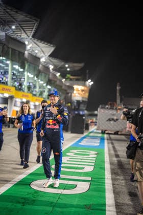 2026 Malaysian Grand Prix - Max Verstappen celebration of MAX VERSTAPPEN 1 (NED) of Oracle Red Bull Racing (Red Bull Racing RB22) win with the red bull team in front of their garage on Sunday Race Day during the 2026 Formula 1 Gulf Air Bahrain Grand Prix in Malaysia at Sepang International Circuit in Kuala Lumpur, Malaysia, on October 4, 2026. Photo by Antoine LAPEYRE Reveries Agency ABACAPRESS.COM Kuala Lumpur Malaysia Copyright: xAntoinexLapeyre ReveriesxAgency ABACAx