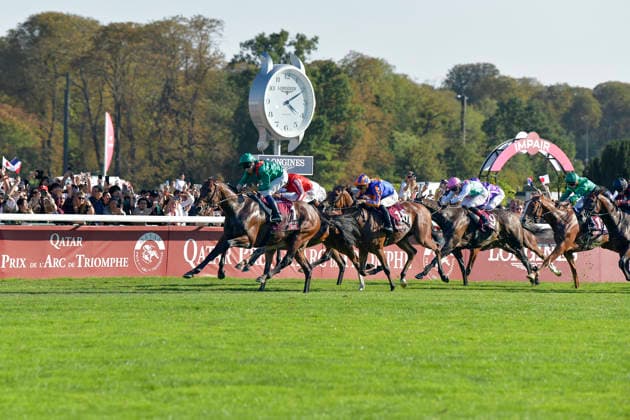 October 4, 2026, Longchamp, Paris, FRA: Daryz, ridden by Mickael Barzalona, wins the Qatar Prix de l Arc de Triomphe at the ParisLongchamp racetrack. Horse, Jockey, Daryz, Barzalona, Victory, Finish, Finish Line 261004C978LONGCHAMP JPG