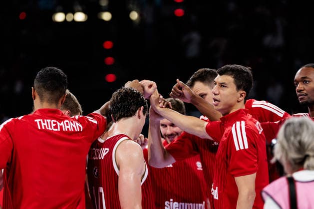 easyCredit Basketball Bundesliga: FC Bayern Munich vs. EWE Baskets Oldenburg, October 4, 2026. FC Bayern Munich s team circle after their victory in the easyCredit Basketball Bundesliga game against EWE Baskets Oldenburg, Munich, BMW Park, on October 4, 2026 Copyright: xBEAUTIFULxSPORTS Wunderlx