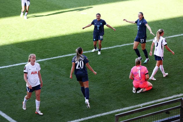 Tottenham Hotspur gegen London City Lionesses, 4. Oktober 2026, London Women’s Super League: Tottenham Hotspur gegen London City Lionesses – Delphine Cascarino von den London City Lionesses jubelt über das sechste Tor. Foto: Jacques Feeney, Offside, London, Großbritannien Copyright: xJacquesxFeeneyx xOffsidexOffside