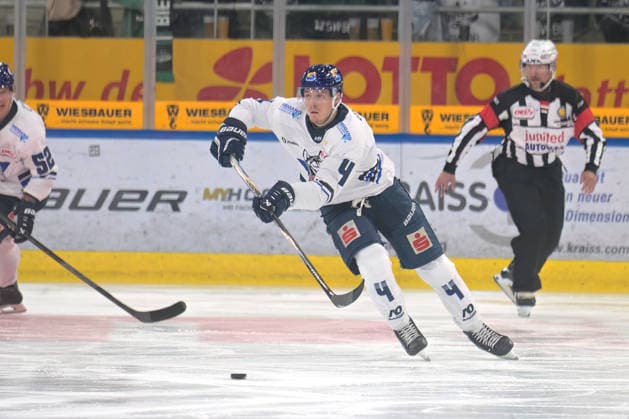Leonhard Korus, EC Kassel Huskies, 04 on the Puck: Bietigheim Steelers vs. EC Kassel Huskies, Ice Hockey, DEL 2, 6th Regular Season Game, 2026–2027 Season, October 4, 2026, Bietigheim Steelers vs. EC Kassel Huskies, Ice Hockey, DEL 2, 6th Regular Season Game, 2026–2027 Season, October 4, 2026, Bietigheim Copyright: xEibner-Pressefotox EP_TBR