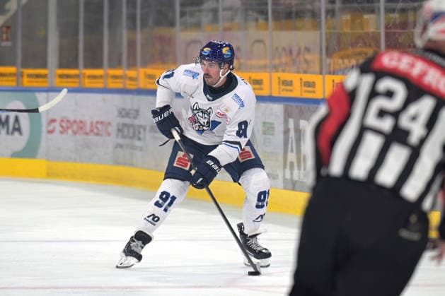 Brendan O Donnell, EC Kassel Huskies, 91 on the puck: Bietigheim Steelers vs. EC Kassel Huskies, Ice Hockey, DEL 2, Game 6 of the regular season, 2026–2027 season, October 4, 2026, Bietigheim Steelers vs. EC Kassel Huskies, Ice Hockey, DEL 2, 6th Regular Season Game, 2026–2027 Season, October 4, 2026, Bietigheim Copyright: xEibner-Pressefotox EP_TBR