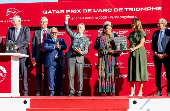 HORSE RACING 2026: Qatar Prix De LÃ¢â‚¬â ¢Arc De Triomphe Day Longchamp OCT 04 October 4, 2026, Paris, USA: Daryz (1) ridden by Mickael Barzalona wins the Qatar Prix de lÃ¢â‚¬â ¢arc de Triomphe (Group 1) at Longchamp Racecourse in Paris, France on October 4, 2026. Sandra Scherning Eclipse Sportswire CSM(Credit Image: Â Sandra Scherning Cal Media) Paris USA EDITORIAL USE ONLY Copyright: xx ZUMA-20261004_faf_cs17_093.jpg SandraxScherningx csmphotothree530742
