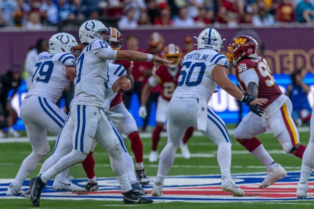 17 Daniel Jones (QB) Indianapolis Colts pass the ball. Indianapolis Colts vs Washington Commanders, American Football, NFL, American Football Herren, USA Week 4, 2026, 04.10.2026 Tottenham Tottenham Hotspur Stadium Vereinigtes Königreich Copyright: xPFA ThomasxMummertx
