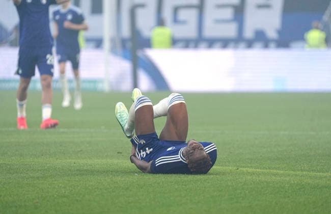 Photo: Geovanni Vianney NDJEE lies devastated on the field. Copenhagen Soccer Bundesliga, friendly match on Sun, Oct. 4, 2026: Hamburger SV vs. FC Copenhagen