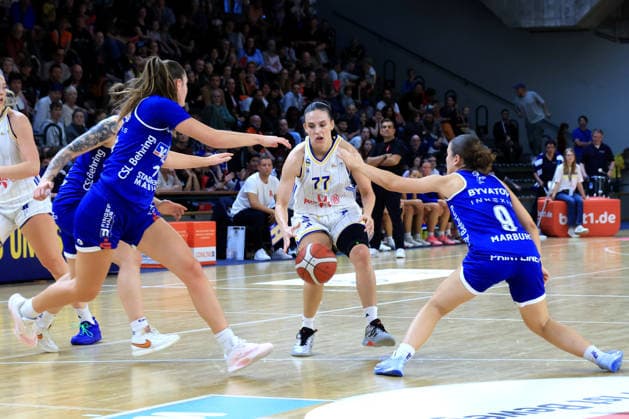 October 4, 2026, Germany, GER, DEU, Basketball, DBBL, 1st Bundesliga, Day 1, 2026–2027 Season, Berlin, ALBA Berlin vs. Marburg Lena Gohlisch ALBA Berlin 12, Lillian Christine Meister BC Marburg 52, Marianna Byvatov BC Marburg 9 nordphoto GmbH Engler Berlin Soemmeringhalle Berlin Germany Copyright: xNordphotox xEnglerx