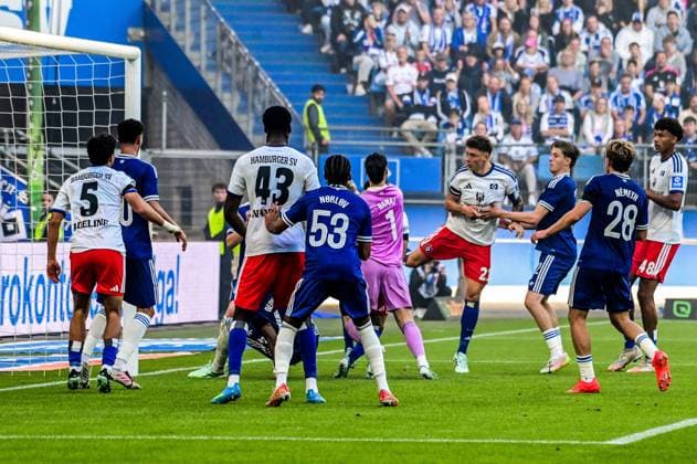 Nicolai Remberg (HSV) scores with a header to make it 2-0; Diant Ramaj, Xander Poulsen; Copenhagen; Germany; Hamburg; Volksparkstadion; soccer; Bundesliga 1; friendly; Hamburger SV vs. FC Copenhagen