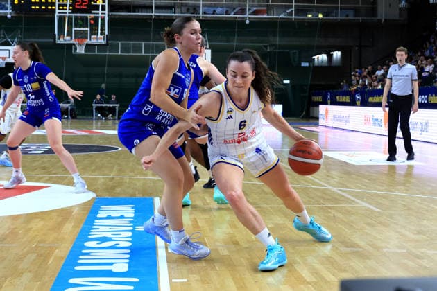 October 4, 2026, Germany, GER, DEU, Basketball, DBBL, 1st Bundesliga, Day 1, 2026–2027 Season, Berlin, ALBA Berlin vs. Marburg, Tessa Stammberger (ALBA Berlin) 6, Marianna Byvatov (BC Marburg) 9, nordphoto GmbH, Engler, Berlin, Soemmeringhalle, Berlin, Germany Copyright: xNordphotox xEnglerx