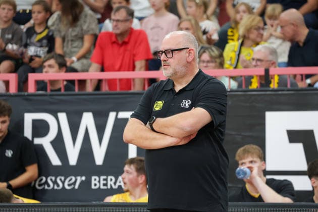 Felix Banobre Carballo, Head Coach, Tigers Tübingen, GER, Tigers Tübingen vs. Nuremberg Falcons, Basketball, ProA, Matchday 3, 2026–2027 Season, October 4, 2026, GER, Tigers Tübingen vs. Nuremberg Falcons, Basketball, ProA, Matchday 3, 2026–2027 Season, October 4, 2026, Tigers Tübingen Copyright: xEibner-Pressefoto KirstenxJaegerx