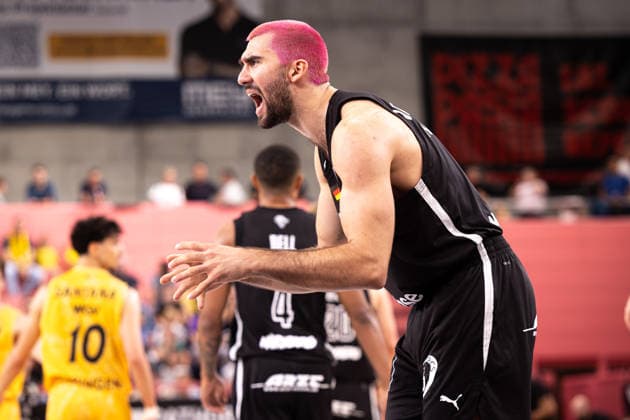 Tigers Tübingen vs. Nuremberg Falcons, Men s, 2nd Bundesliga, Barmer 2 Basketball Bundesliga, Pro A, Matchday 3, 2026–2027 Season, October 4, 2026: Dominick von Waaden of the Nuremberg Falcons, No. 9, shouts at his teammates