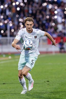 SOCCER - NL, KOS vs AUT PRISTINA,KOSOVO,04.OCT.26 - SOCCER - UEFA Nations League, OEFB international match, Länderspiel, Nationalmannschaft Kosovo vs Austria. Image shows Stefan Posch (AUT).  GEPAxpictures xArminxRauthner