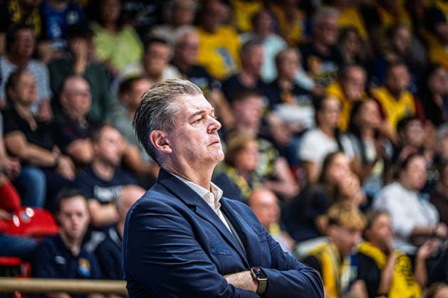 easyCredit BBL Phoenix Hagen vs. SKYLINERS Frankfurt, Hagen, October 4, 2026, Ischelandhalle Hagen Klaus Perwas, SKYLINERS Coach easyCredit BBL Phoenix Hagen vs. SKYLINERS Frankfurt, Hagen, October 4, 2026, Ischelandhalle Hagen Copyright: xBEAUTIFULxSPORTS Piepenstockx