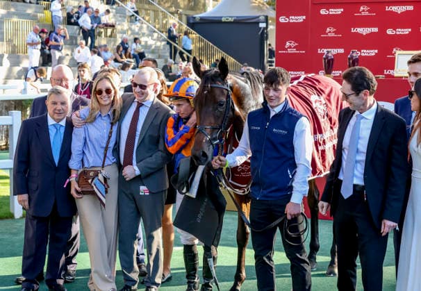 October 4, 2026, Paris, USA: True Love (8) ridden by Ryan Moore wins the Qatar Prix De La Foret (Group 1) during Qatar Prix de lâ€⠢Arc de Triomphe Day at Longchamp Racecourse in Paris, France on October 4, 2026. Eclipse Sportswire CSM Paris USA - ZUMAcs17 20261004_faf_cs17_129 Copyright: xSandraxScherningx
