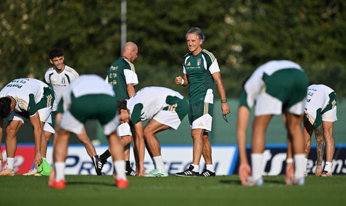 Ahead of Italy v Turkiye - UEFA Nations League BOLOGNA, ITALY - OCTOBER 04: Head coach of Italy Roberto Mancini in action during a training session ahead of the UEFA Nations League A Group 1 match between Italy and Turkiye at the Bologna FC Technical Centre near Bologna, Italy on October 4, 2026. Mustafa Yalcin Anadolu Bologna Italy. Editorial use only. Please get in touch for any other usage.  Copyright: x2026xAnadoluxMustafaxYalcinx