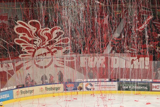 Sahnpark Crimmitschau, October 4, 2026; 2026–27 Season; Ice Hockey; 2nd Bundesliga; Regular Season; Game 6; Saxony Ice Arena; Saxony Derby; Eispiraten vs. Lausitzer Füchse; Fans help organize the players’ entrance before the game; The paper on the ice creates a strong game delays Crimmitschau Saxony Germany