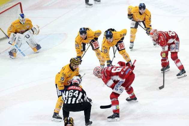 Sahnpark Crimmitschau, October 4, 2026; 2026–27 Season; Ice Hockey; 2nd Bundesliga; Regular Season; Game 6; Saxony Ice Arena; Saxony Derby; Eispiraten vs. Lausitzer Füchse; Minivan in front of the Füchse goal; Crimmitschau, Saxony, Germany