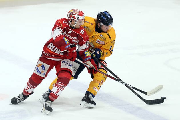 Sahnpark Crimmitschau October 4, 2026 2026–27 Season Ice Hockey 2nd Bundesliga Regular Season Game 6 Saxony Ice Arena Saxony Derby Eispiraten Eispiraten Lausitzer Füchse Nikolas Biggins EPC (red) Louis Anders Füchse (yellow) Crimmitschau Saxony Germany