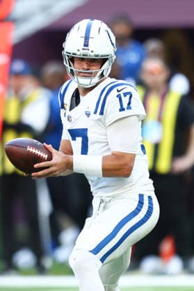 October 4, 2026, London, England, United Kingdom: Quarterback DANIEL JONES 17 of the Indianapolis Colts in the NFL, American Football Herren, USA 2026 27 regular season game week 4 between INDIANAPOLIS COLTS and WASHINGTON COMMANDERS at the Tottenham Hotspur Stadium in London, United Kingdom. Colts won 30:13 against Commanders. NFL 2026: Colts 30:13 Commanders  - ZUMAc179 20261004_zep_c179_056 Copyright: xMickaelxChavetx