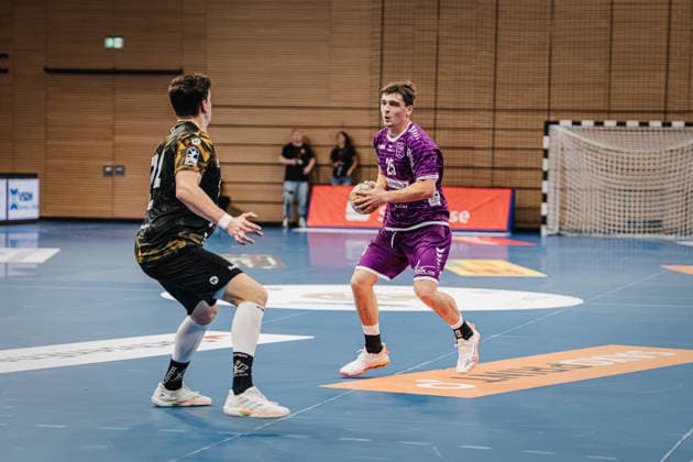 Pictured: Torsten Anselm, 25, of Hüttenberg on the attack, October 4, 2026; HC Elbflorenz 2006 vs. TV 05 07 Hüttenberg; Handball Bundesliga 2; Matchday 6; Germany; Dresden; BallsportArena Dresden Copyright: HMBxMedia xEtiennexSchlick