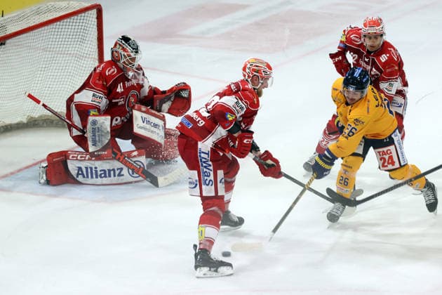 Sahnpark Crimmitschau, October 4, 2026; 2026–27 Season; Ice Hockey; 2nd Bundesliga; Regular Season; Game 6; Saxony Ice Arena; Saxony Derby; Eispiraten vs. Lausitzer Füchse; Christopher Theodore (Füchse, in yellow) breaks away; Tim Lutz (EPC) follows behind and Stanislav Dietz (EPC) in the middle can’t stop it; Kevin Reich (EPC), the goalie, makes the save; Crimmitschau, Saxony, Germany