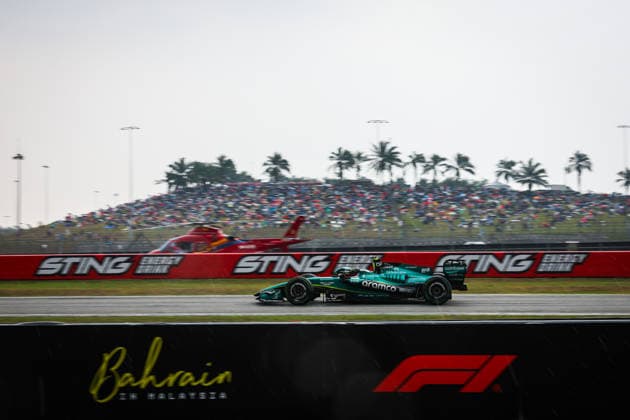 F1 - BAHRAIN GRAND PRIX IN MALAYSIA 2026 14 ALONSO Fernando (spa), Aston Martin F1 Team AMR26, action during the 2026 Formula 1 Bahrain Grand Prix in Malaysia, 16th round of the 2026 Formula One World Championship, WM, Weltmeisterschaft from October 2 to 4, 2026 on the Sepang International Circuit, in Sepang, Malaysia - SepangMalaysia Copyright: xANTONINxVINCENTx