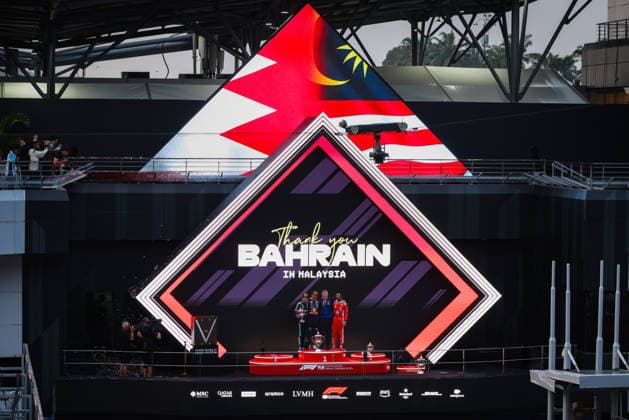 F1 - BAHRAIN GRAND PRIX IN MALAYSIA 2026 podium KIMI ANTONELLI Andrea (ita), Mercedes AMG F1 Team W17, VERSTAPPEN Max (nld), Red Bull Racing Ford RB22, HAMILTON Lewis (gbr), Scuderia Ferrari SF-26, portrait during the 2026 Formula 1 Bahrain Grand Prix in Malaysia, 16th round of the 2026 Formula One World Championship, WM, Weltmeisterschaft from October 2 to 4, 2026 on the Sepang International Circuit, in Sepang, Malaysia - SepangMalaysia  Copyright: xANTONINxVINCENTx