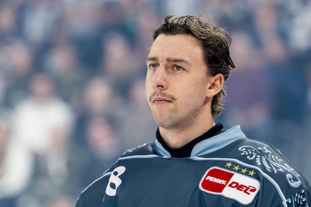 Lucas Thaler, EHC Red Bull Munich, No. 48 in the Starting Six portrait, GER, EHC Red Bull Munich vs. Augsburger Panther, DEL, 2026–2027 season, Matchday 6, October 4, 2026 Photo: HMB Media, Heike Feiner Copyright: HMBxMedia HeikexFeiner