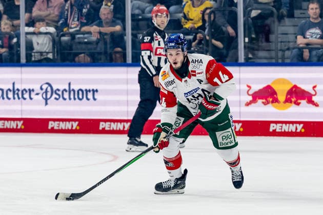 Donald D. J. Busdeker, Augsburger Panther, 14 (GER), EHC Red Bull Munich vs. Augsburger Panther, DEL, 2026–2027 season, Matchday 6, October 4, 2026. Photo: HMB Media, Heike Feiner Copyright: HMBxMedia HeikexFeiner
