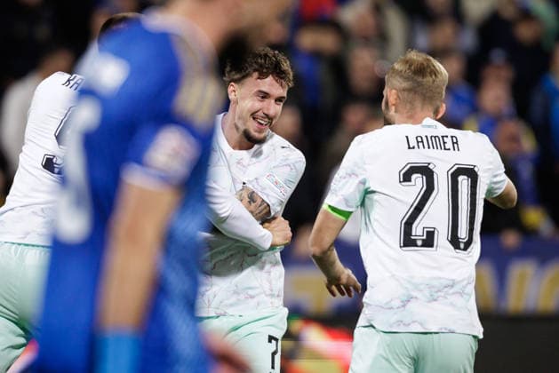 SOCCER - NL, KOS vs AUT PRISTINA,KOSOVO,04.OCT.26 - SOCCER - UEFA Nations League, OEFB international match, Länderspiel, Nationalmannschaft Kosovo vs Austria. Image shows the rejoicing of Christoph Lang and Konrad Laimer (AUT).  GEPAxpictures xArminxRauthner