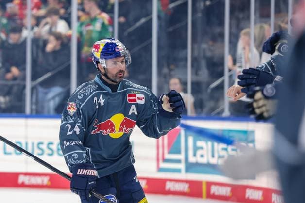 Ryan Murphy of EHC Red Bull Munich celebrates his goal to make it 1–0, EHC Red Bull Munich vs. Augsburger Panther, Matchday 6, Ice Hockey, Penny DEL, October 3, 2026, Munich, Bavaria, Germany Copyright: xkolbert-press ChristianxKolbertx