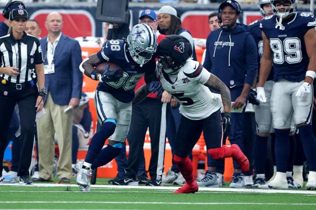 October 4, 2026, Houston, Texas, U.S: Dallas Cowboys wide receiver Ceedee Lamb (88) is tackled by Houston Texans safety Jalen Pitre (5) after a catch during the second quarter of the NFL, American Football Herren, USA regular season game between the Houston Texans and the Dallas Cowboys at Reliant Stadium in Houston, TX on October 4, 2026. Houston U.S - ZUMAw137 20261004_aap_w137_031 Copyright: xErikxWilliamsx