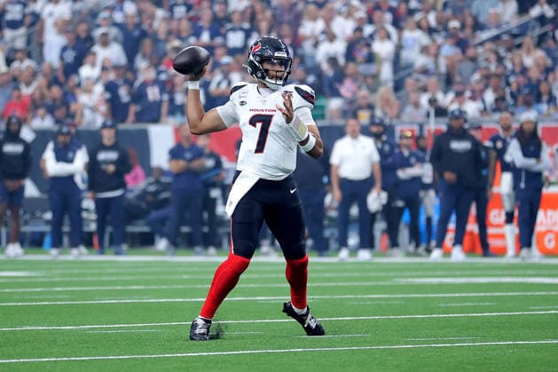 October 4, 2026, Houston, Texas, U.S: Houston Texans quarterback C.J. Stroud (7) passes the ball into the end zone during the first quarter of the NFL, American Football Herren, USA regular season game between the Houston Texans and the Dallas Cowboys at Reliant Stadium in Houston, TX on October 4, 2026. Houston U.S - ZUMAw137 20261004_aap_w137_044 Copyright: xErikxWilliamsx