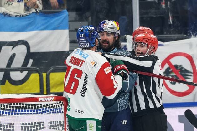 Fight between Revor Carrick (44, EHC Red Bull Munich) and Cameron Wright (16, Augsburger Panther); EHC Red Bull Munich vs. Augsburger Panther, Matchday 6, Ice Hockey, Penny DEL, October 3, 2026, Munich, Bavaria, Germany Copyright: xkolbert-press ChristianxKolbertx