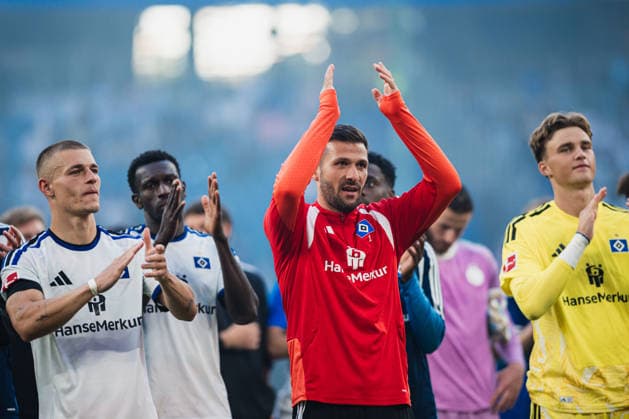 Friendly Match: Hamburger SV vs. FC Copenhagen, October 4, 2026; Daniel Heuer Fernandes, Hamburger SV, 1 Soccer, Friendly Match: Hamburger SV vs. FC Copenhagen on October 4, 2026, at the Volksparkstadion, Hamburg. DFL regulations prohibit any use of photographs as image sequences and or quasi-video. Copyright: xBEAUTIFULxSPORTS Tonhäuserx