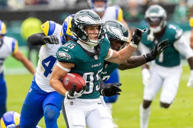 Philadelphia Eagles wide receiver Britain Covey (85) carries on a punt return for a first down in the second quarter of NFL, American Football Herren, USA action against the Los Angeles Rams at Lincoln Financial Field in Philadelphia, Pennsylvania on Sunday, October 4, 2026.  PHI20261004005 LAURENCExKESTERSON