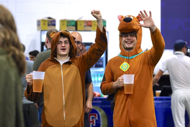 2026 BOYLE Sports World Grand Prix Fans in Scooby Doo fancy dress during the 2026 Boyle Sports World Grand Prix Final at Mattioli Arena, Leicester, United Kingdom on 4 October 2026 Credit: Ryan Crockett Every Second Media Editorial use only. All images are copyright Every Second Media Limited. No images may be reproduced without prior permission. Copyright: xIMAGO EveryxSecondxMediax ESM-2198-0010 RyanxCrockettx xEveryxSecondxMediax