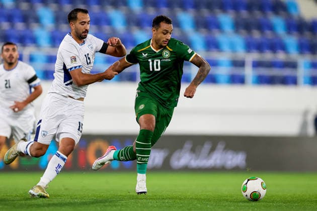 UEFA Nations League Group Stage, TSC Arena, BaÄka Topola, Serbia 4 10 2026 Republic of Ireland vs Israel Ireland s Adam Idah is pressured by Israel s Eliel Peretz Adam Idah is pressured by Eliel Peretz 4 10 2026  Copyright: xx RB1_9779
