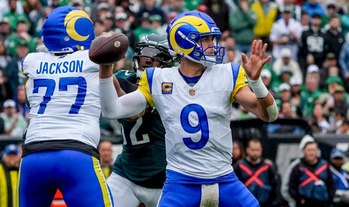 October 4, 2026, Philadelphia, Pa, USA: Oct 4, 2026; Philadelphia, PA, USA; Los Angeles Rams quarterback Matthew Stafford (9) throws a pass at Lincoln Financial Field. Mandatory Credit: -Cal Media Philadelphia USA - ZUMAcs17 20261004_faf_cs17_165 Copyright: xScottxSeriox