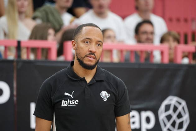 Tim Black, Nuremberg Falcons, Head Coach, GER, Tigers Tübingen vs. Nuremberg Falcons, Basketball, ProA, Matchday 3, 2026–2027 Season, October 4, 2026, GER, Tigers Tübingen vs. Nuremberg Falcons, Basketball, ProA, Matchday 3, 2026–2027 Season, October 4, 2026, Tigers Tübingen Copyright: xEibner-Pressefoto KirstenxJaegerx