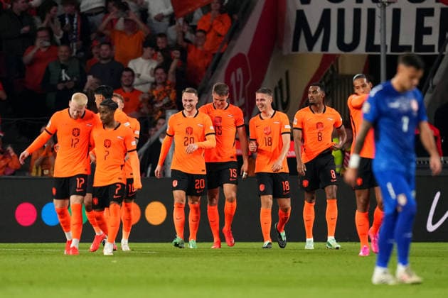 UEFA Nations League: The Netherlands v Serbia Eindhoven - Teun Koopmeiners of The Netherlands celebrates scoring his team s first goal (1-0) with Mexx Meerdink of The Netherlands, Crysencio Summerville of The Netherlands, Joey Veerman of The Netherlands and Ryan Gravenberch of The Netherlands during the league phase matchday 4 competition round of the 2026 2027 UEFA Nations League season. The match is set between The Netherlands and Serbia at Philips Stadion on 4 October 2026 in Eindhoven, Netherlands. (Hero Images Yannick Verhoeven) Copyright: xYannickxVerhoevenx